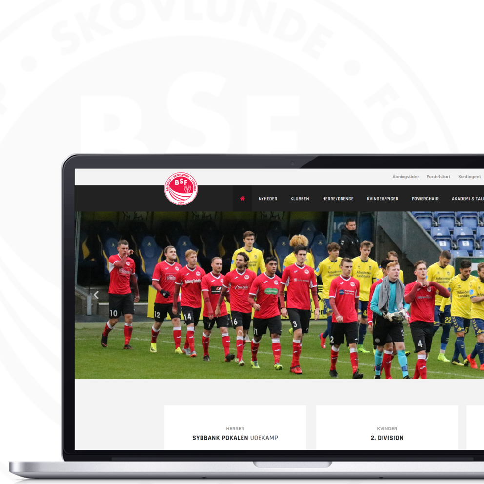 Aesthetic Tablet Mockup Instagram Post (2)